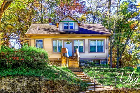 79 Lakewood Ave, Fox Lake, IL 60020