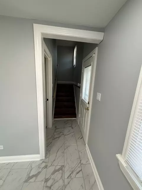 Entry Way - Undisclosed, Chicago, IL 60643 photo 1 of 1