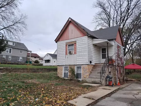 812 Vine St, Joliet, IL 60435