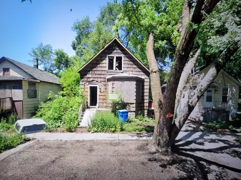 348 E 136th St, Chicago, IL 60827 photo 1