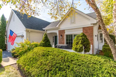 21215 W Cypress Ln, Plainfield, IL 60544