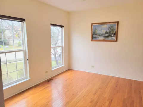 236 Cedarfield Dr, Bartlett, IL 60103 photo 3