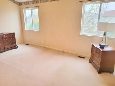 236 Cedarfield Dr, Bartlett, IL 60103 photo 15