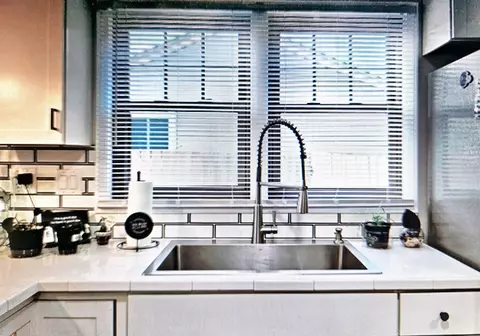 Kitchen - 213 S Mclean Blvd, Elgin, IL 60123 photo 3 of 7