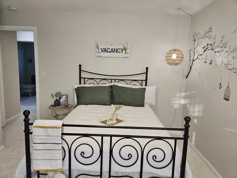 Bedroom - 213 S Mclean Blvd, Elgin, IL 60123 photo 2 of 4