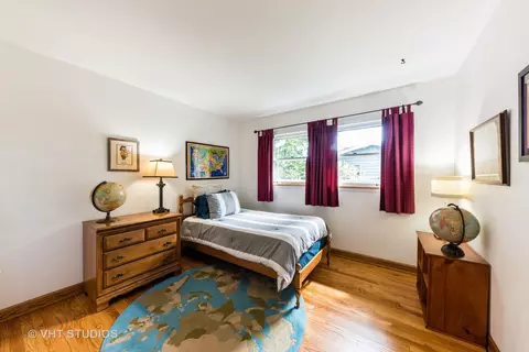 Bedroom - 1038 Brookside Ln, Deerfield, IL 60015 photo 2 of 2