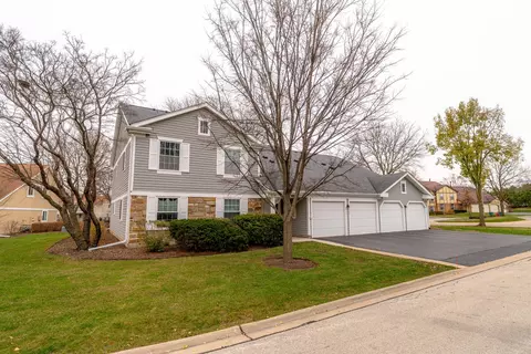 251 Appletree Ct #Z1, Buffalo Grove, IL 60089