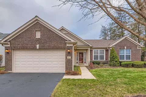 Exterior - 2457 Sandy Stream Ln, Elgin, IL 60124 photo 1 of 9