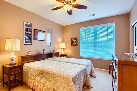 Bedroom - 2457 Sandy Stream Ln, Elgin, IL 60124 photo 3 of 3
