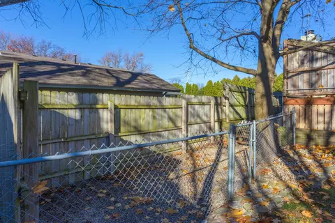 1705 W College Ave, Normal, IL 61761 photo 11