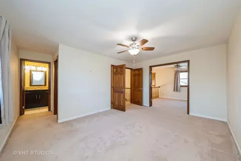 1201 Pinetree Ln, Bartlett, IL 60103 photo 12