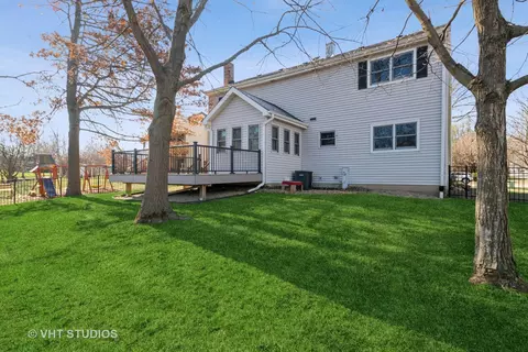 1201 Pinetree Ln, Bartlett, IL 60103 photo 20