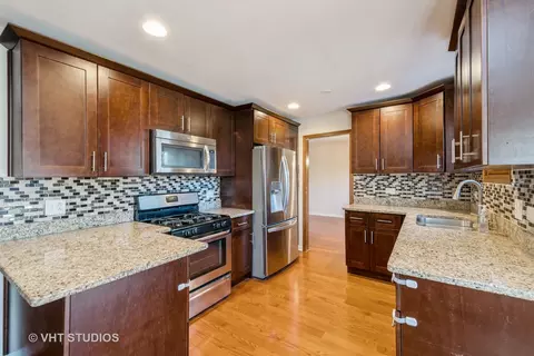 1201 Pinetree Ln, Bartlett, IL 60103 photo 5