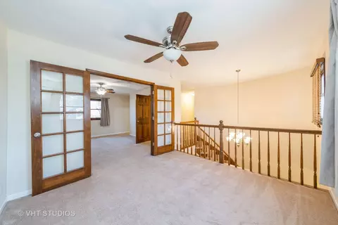 1201 Pinetree Ln, Bartlett, IL 60103 photo 11