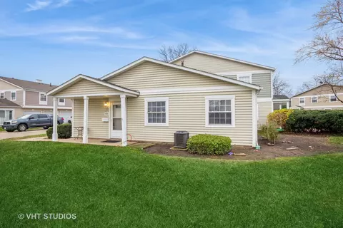 593 Lotus Ct #113A, Wheeling, IL 60090