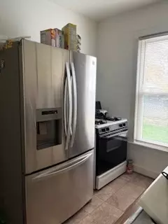 438 Spring St, Aurora, IL 60505 photo 14
