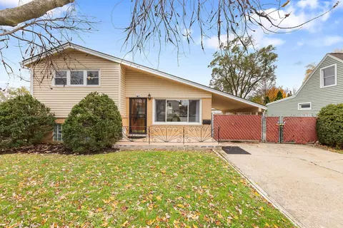 9907 W Fullerton Ave, Melrose Park, IL 60164