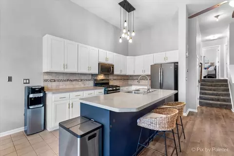 Kitchen - 16765 Hazelwood Dr #-, Plainfield, IL 60586 photo 3 of 3