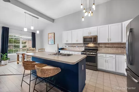 Kitchen - 16765 Hazelwood Dr #-, Plainfield, IL 60586 photo 1 of 3
