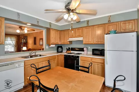 Kitchen - 1420 Fox Hound Trl, Beecher, IL 60401 photo 1 of 2