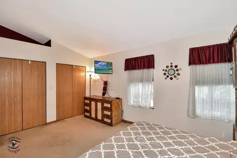 Bedroom - 1420 Fox Hound Trl, Beecher, IL 60401 photo 2 of 6