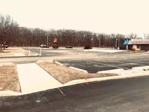 7245 W 151 St, Orland Park, IL 60462
