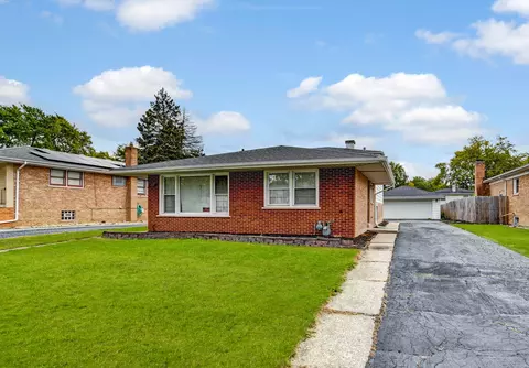 737 E 157th Pl, South Holland, IL 60473