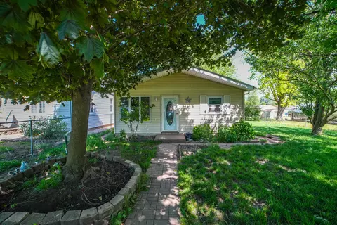 272 N Randolph Ave, Bradley, IL 60915