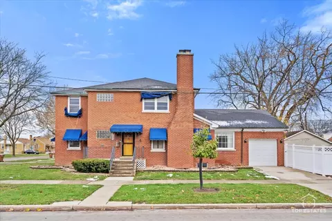 2359 S 8th Ave, North Riverside, IL 60546