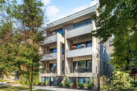 3224 W Palmer St #1W, Chicago, IL 60647