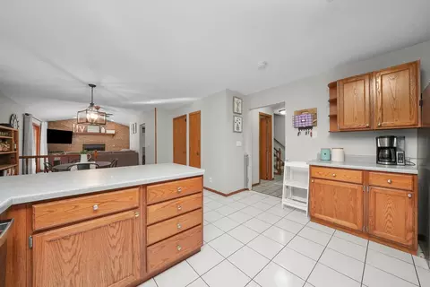Kitchen - 4902 Hickory Way, Johnsburg, IL 60051 photo 5 of 5