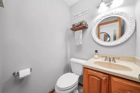 Bath - 4902 Hickory Way, Johnsburg, IL 60051 photo 1 of 3
