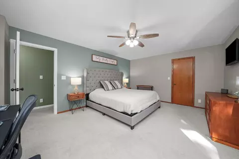 Bedroom - 4902 Hickory Way, Johnsburg, IL 60051 photo 3 of 4