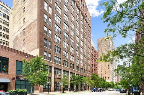 720 S Dearborn St #803, Chicago, IL 60605