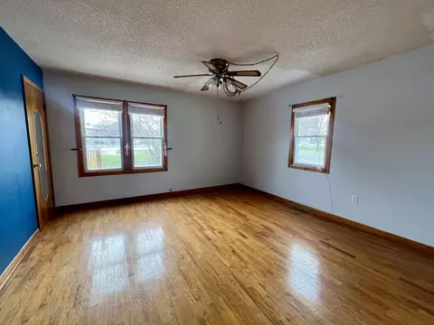 201 N Chicago St, Sidell, IL 61876 photo 15
