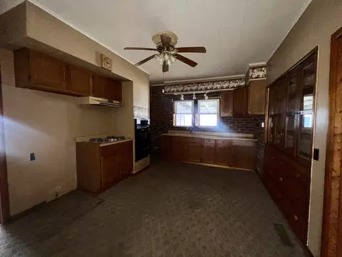 201 N Chicago St, Sidell, IL 61876 photo 12