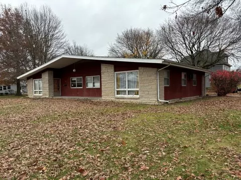 Exterior - 420 E 422 E Iroquois St, Sheldon, IL 60966 photo 2 of 3