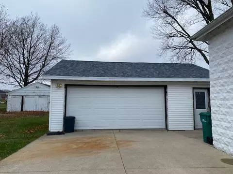 303 Oak St, Cedar Point, IL 61316 photo 8
