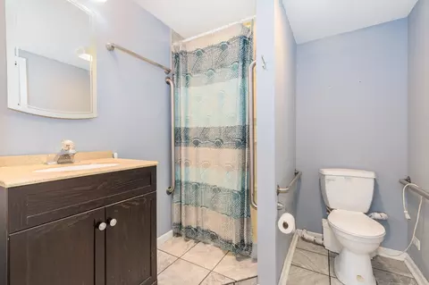 Bath - 26938 Sylvan Ln, Monee, IL 60449 photo 2 of 3