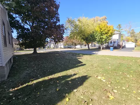 228 E 2nd St, East Dundee, IL 60118 photo 7