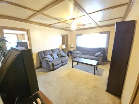 228 E 2nd St, East Dundee, IL 60118 photo 9