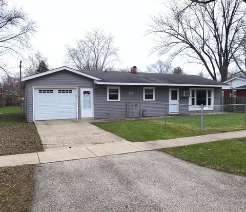 7805 Randy Rd, Machesney Park, IL 61115