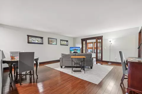 Living - 635 N Harrison Ave, Aurora, IL 60506 photo 4 of 4