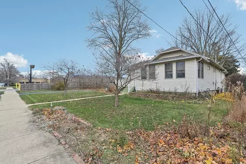 Other - 635 N Harrison Ave, Aurora, IL 60506 photo 3 of 10