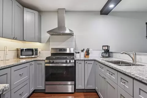 Kitchen - 635 N Harrison Ave, Aurora, IL 60506 photo 1 of 3