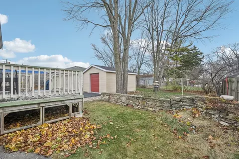 Exterior - 635 N Harrison Ave, Aurora, IL 60506 photo 3 of 6