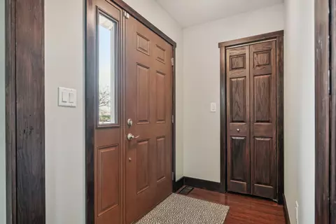 Entry Way - 635 N Harrison Ave, Aurora, IL 60506 photo 1 of 7