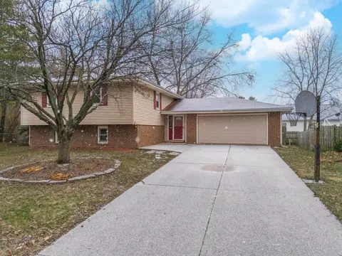 1112 Liberty Rd, Normal, IL 61761 photo 2