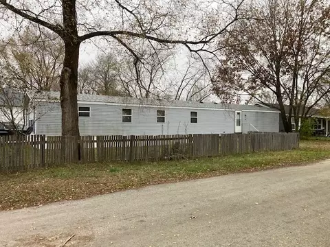 107 Blake Dr, Godley, IL 60407