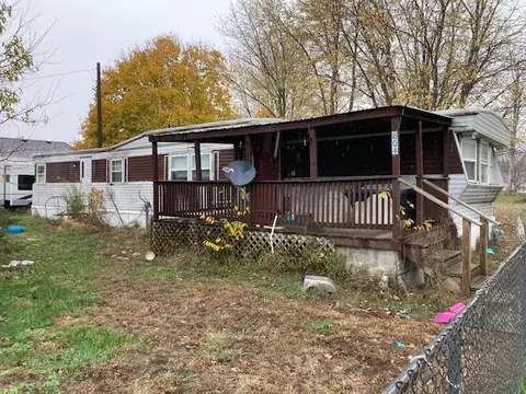 604 E Mary Ln, Godley, IL 60407